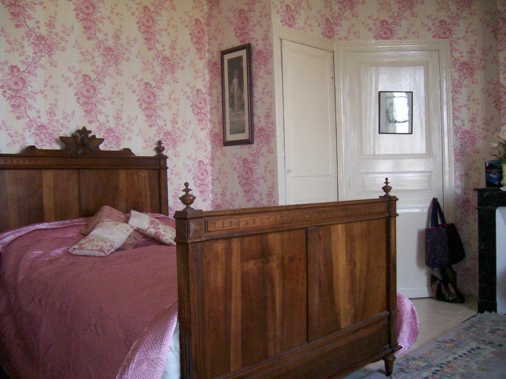 Manoir Angle Bed & Breakfast Blanzay-sur-Boutonne Phòng bức ảnh